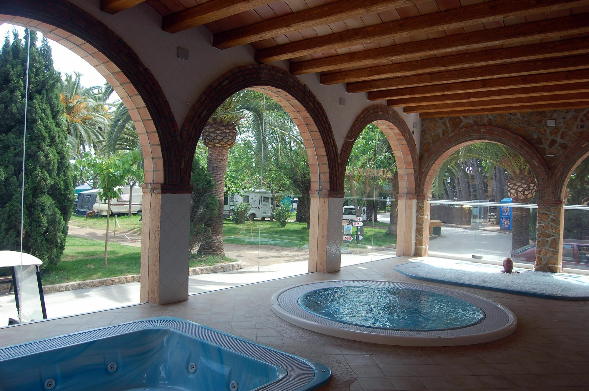 & La Torre Del Sol Resort